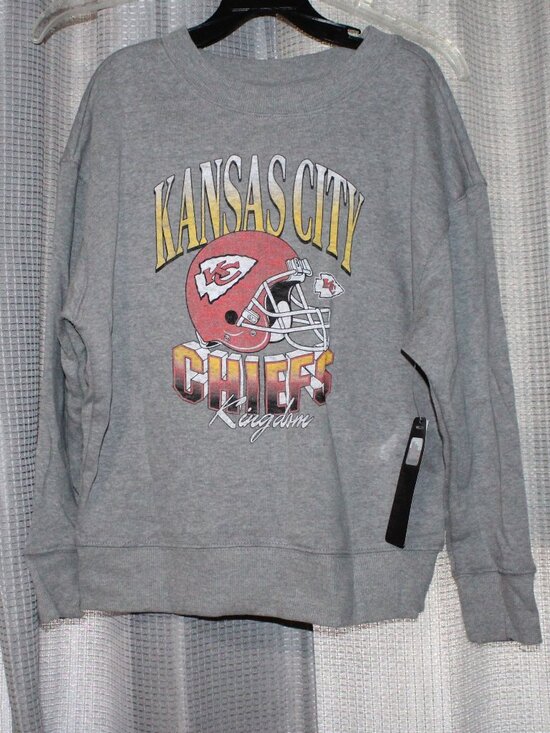 NFL Other - NWT NFL Boys Kansas City Chiefs Sweatshirt Grey Size Small